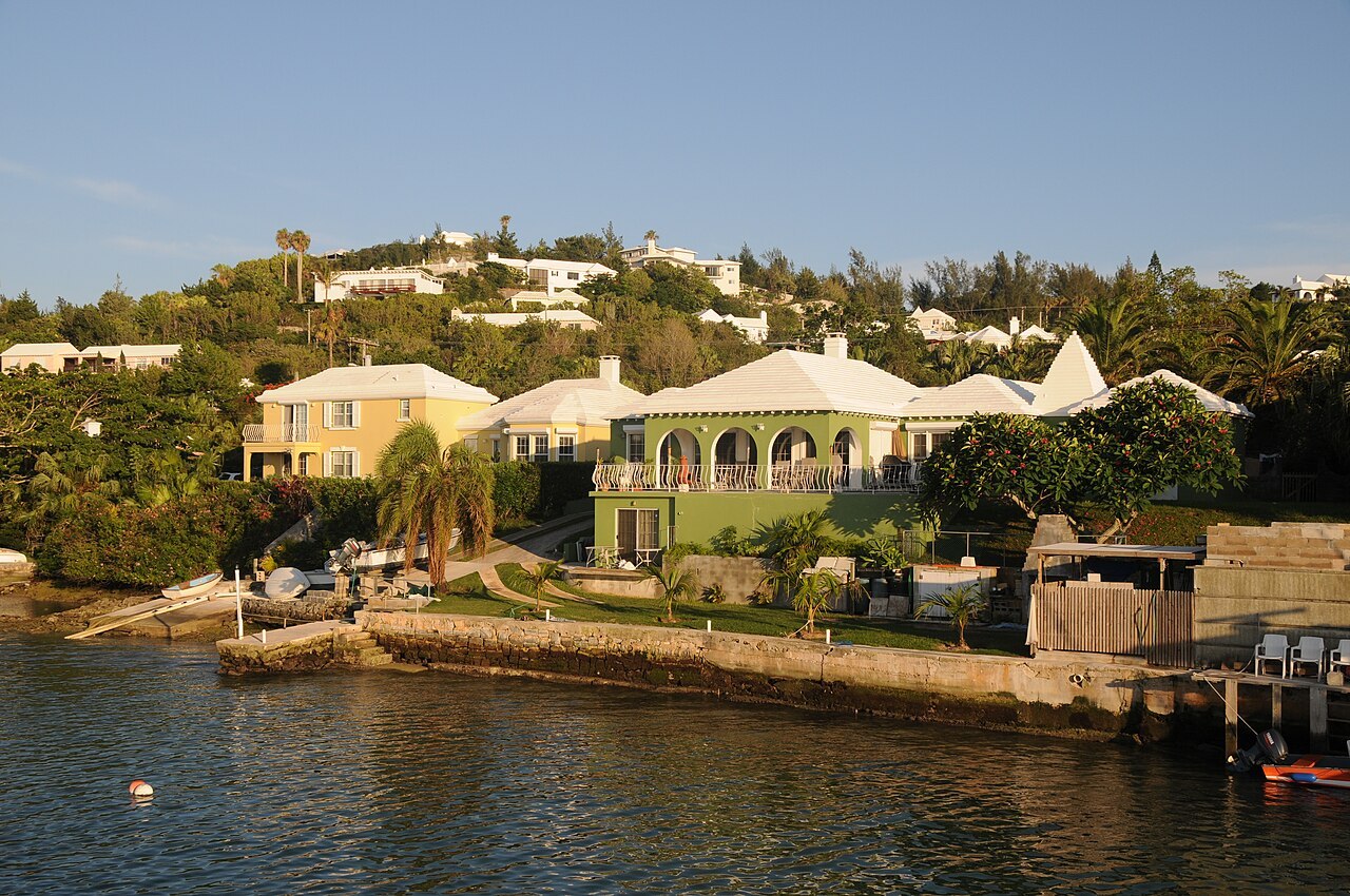 Bermuda houses with white stepped roofs above Riddell's Bay